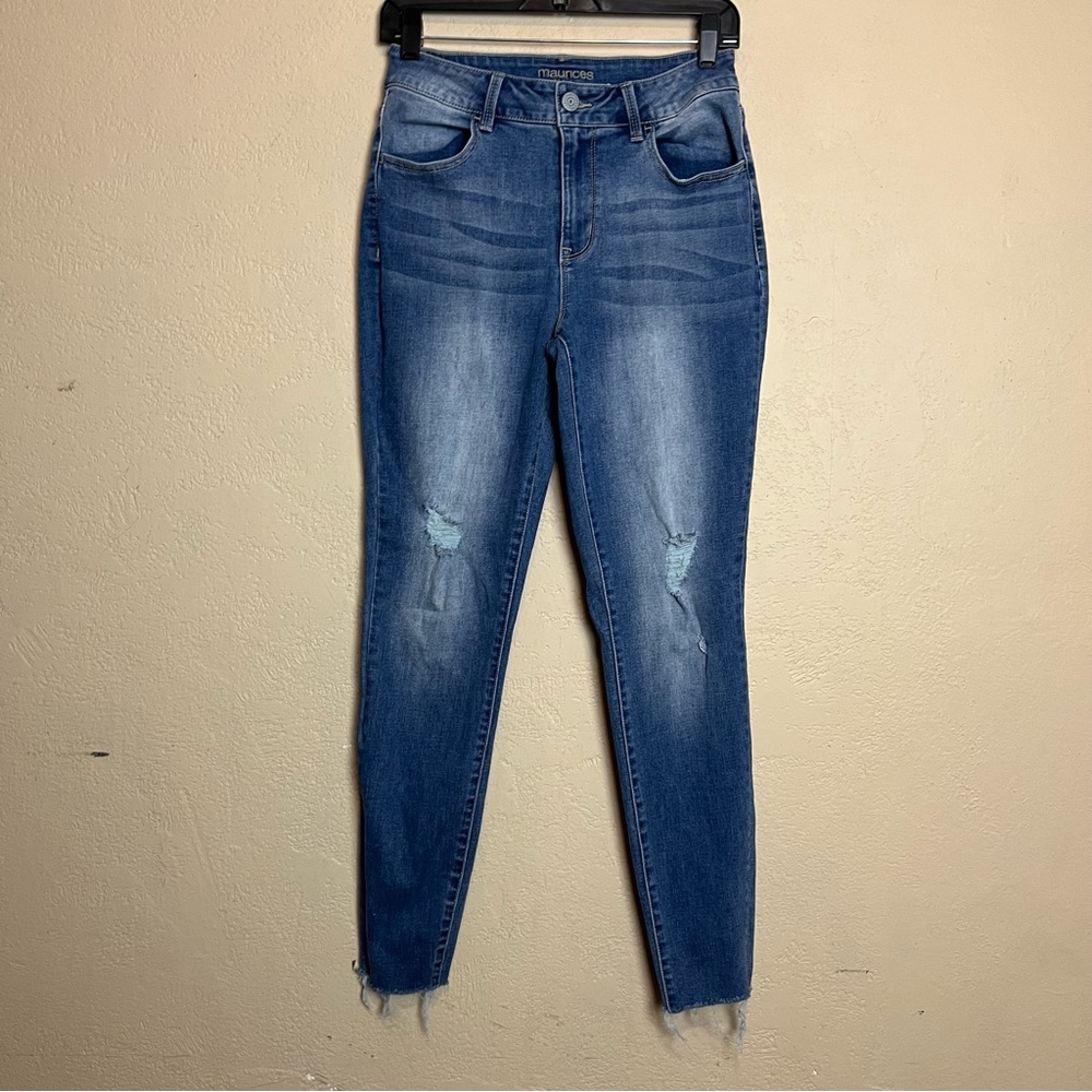 Women's Small Reg Maurices Distressed Stretch Jeans: High-Rise  Skinny‎